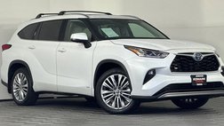 2023 Toyota Highlander Hybrid Platinum