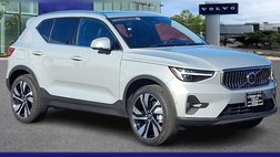 2025 Volvo XC40 B5 Ultra Bright Theme
