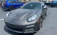 2015 Porsche Panamera 4