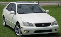 2002 Lexus IS 300 Base