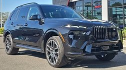 2025 BMW X7 M60i