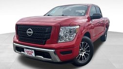2023 Nissan Titan SV