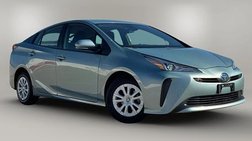 2020 Toyota Prius LE