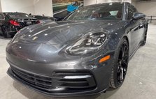 2017 Porsche Panamera 