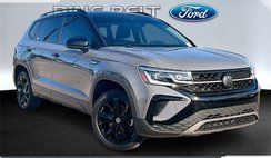 2024 Volkswagen Taos SE Black