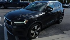 2019 Volvo XC40 T5 Momentum