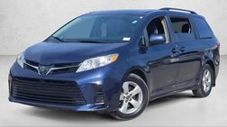2018 Toyota Sienna LE