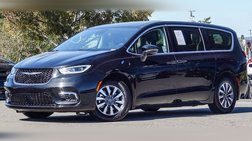 2024 Chrysler Pacifica Hybrid Select