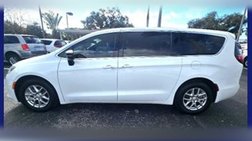 2025 Chrysler Voyager LX
