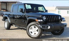 2022 Jeep Gladiator Sport