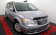 2016 Chrysler Town and Country Touring