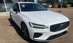 2024 Volvo S60 B5 Core Dark Theme