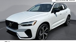 2024 Volvo XC60 Recharge T8 Ultimate Dark Theme