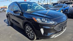 2022 Ford Escape Hybrid Titanium