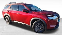 2022 Nissan Pathfinder SV