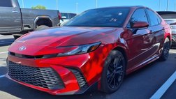 2025 Toyota Camry Hybrid SE