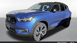 2020 Volvo XC40 T4 R-Design