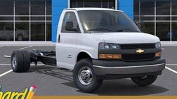 2025 Chevrolet Express 3500