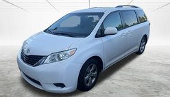 2014 Toyota Sienna LE