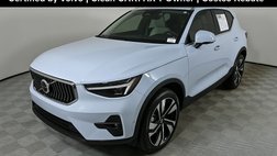 2024 Volvo XC40 B5 Ultimate Bright Theme