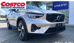 2023 Volvo XC40 B4 Plus Dark Theme
