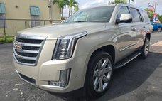 2017 Cadillac Escalade Luxury