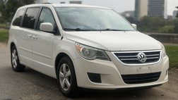 2011 Volkswagen Routan SE
