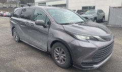 2021 Toyota Sienna LE 8-Passenger