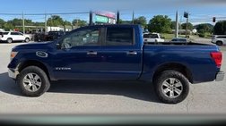 2017 Nissan Titan SV