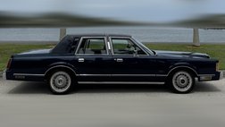1989 Lincoln Town Car Base