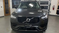 2023 Volvo XC90 Recharge T8 Ultimate Dark Theme