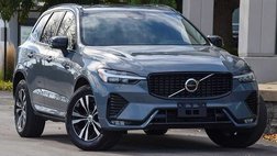 2024 Volvo XC60 B5 Core Dark Theme