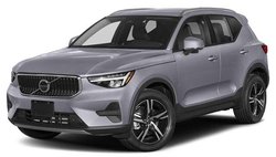 2023 Volvo XC40 B5 Ultimate Dark Theme