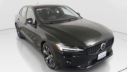 2024 Volvo S60 B5 Core Dark Theme