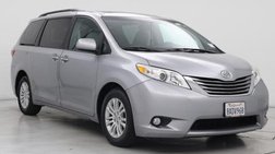 2017 Toyota Sienna XLE Premium 8-Passenger