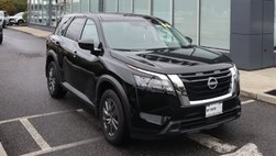 2024 Nissan Pathfinder S