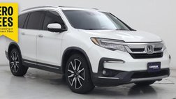 2020 Honda Pilot Touring w/Rear Captain's Chairs
