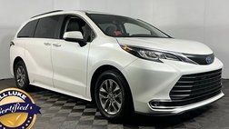 2023 Toyota Sienna XLE