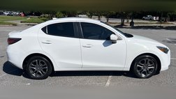 2020 Toyota Yaris LE