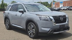 2025 Nissan Pathfinder Platinum