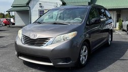 2013 Toyota Sienna LE 8-Passenger
