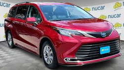 2021 Toyota Sienna XLE