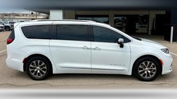 2025 Chrysler Pacifica Hybrid Pinnacle