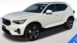 2025 Volvo XC40 B5 Plus Bright Theme