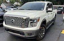 2019 Nissan Titan Platinum Reserve