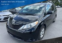 2013 Toyota Sienna LE 7-Passenger