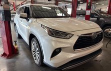 2021 Toyota Highlander Hybrid Platinum