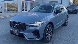 2023 Volvo XC60 B5 Plus Dark Theme