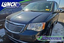 2014 Chrysler Town and Country Touring-L
