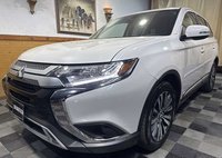 2020 Mitsubishi Outlander SE